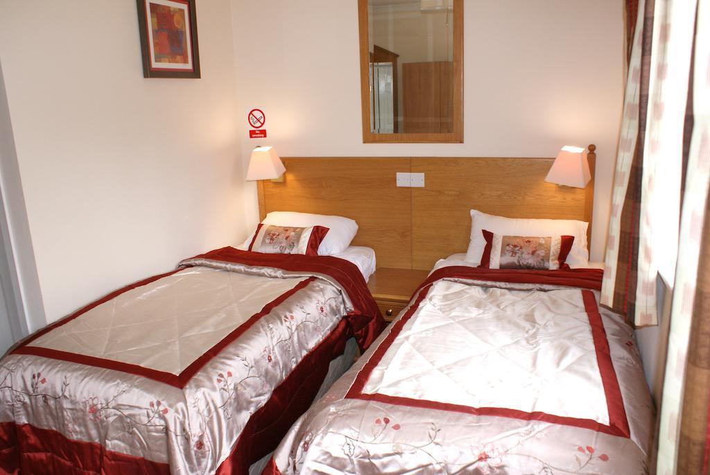 Staplehurst The Hawkenbury Bed & Breakfast 部屋 写真
